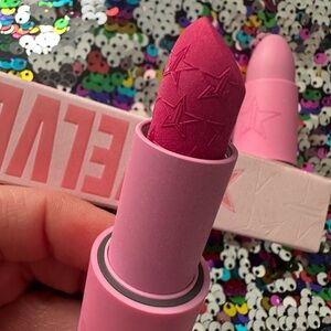 Pink Star-Embossed Lipstick